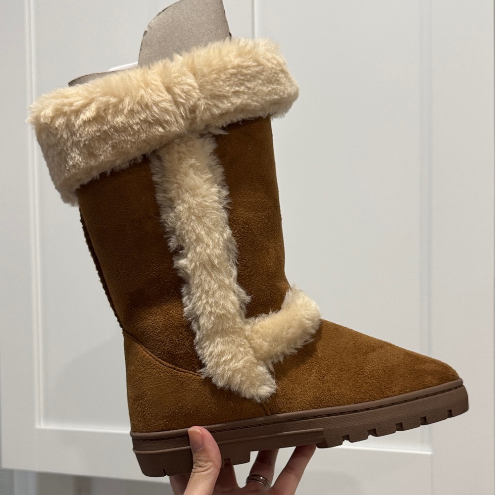 Style & Co. Warm Chestnut snow Winter Boots size 7 like Uggs